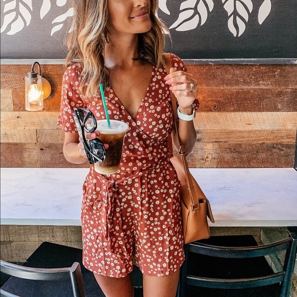 Madewell Pants - Madewell Wrap-Front Romper in Daisy Field
